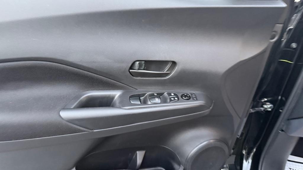 Nissan Kicks S FWD 2022