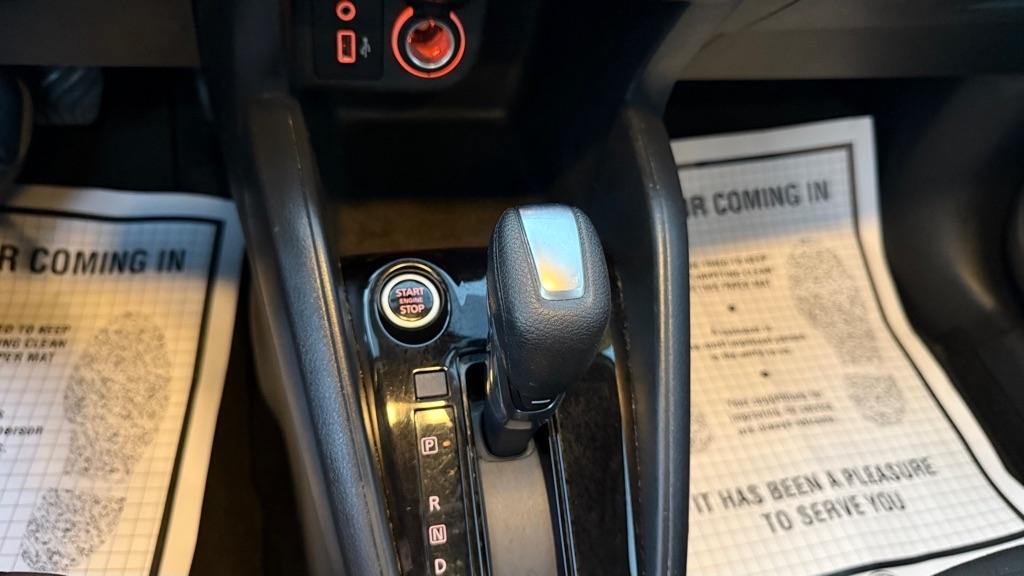 Nissan Kicks S FWD 2022