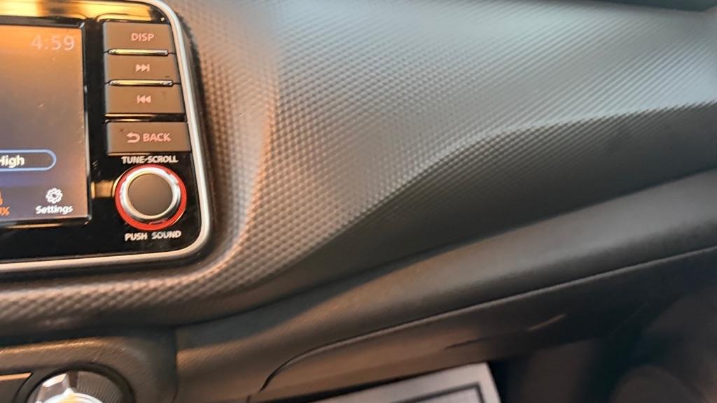 Nissan Kicks S FWD 2022