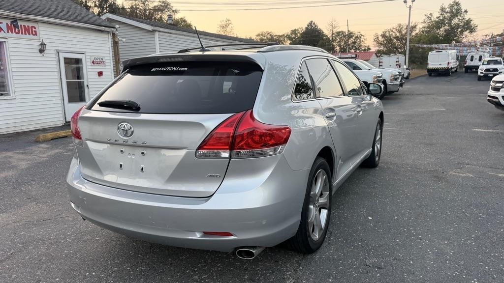Toyota Venza 4dr Wgn V6 AWD (Natl) 2009