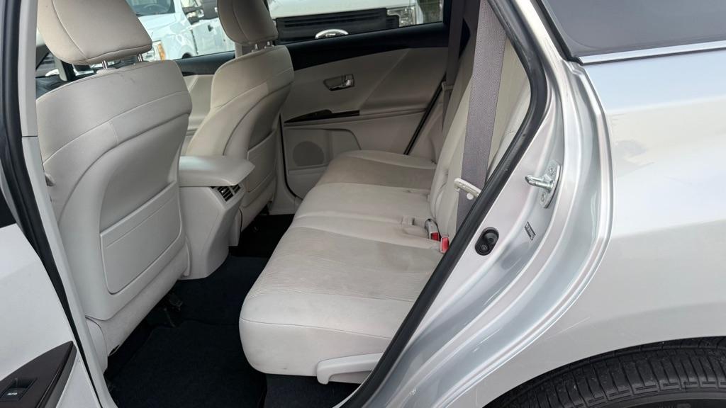 Toyota Venza 4dr Wgn V6 AWD (Natl) 2009