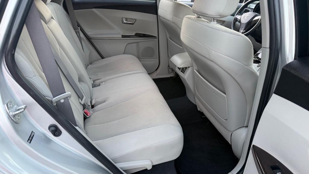 Toyota Venza 4dr Wgn V6 AWD (Natl) 2009