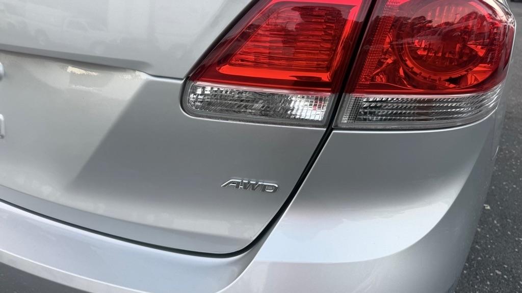 Toyota Venza 4dr Wgn V6 AWD (Natl) 2009