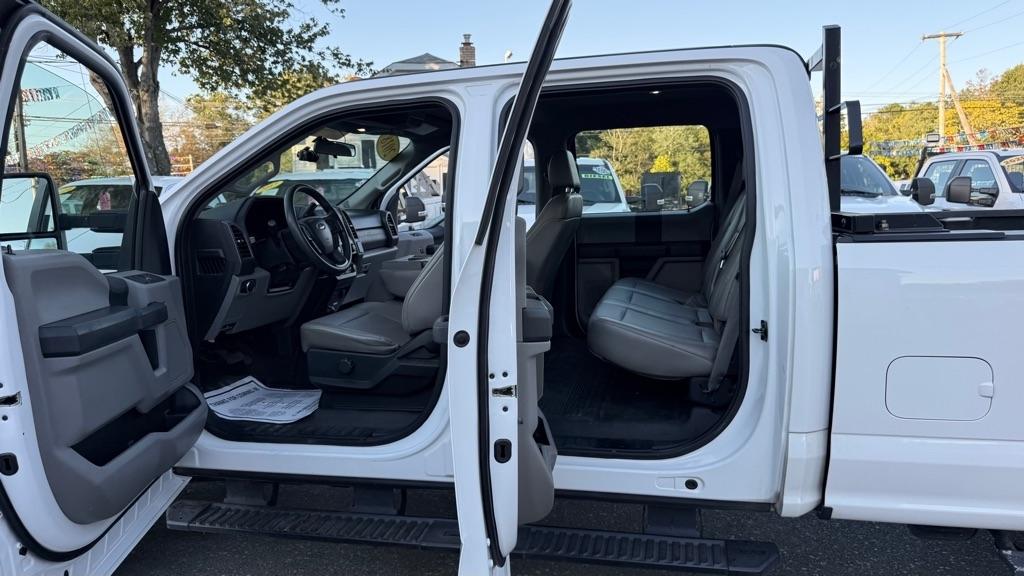 Ford Super Duty F-250 SRW King Ranch 4WD Crew Cab 8' Box 2018