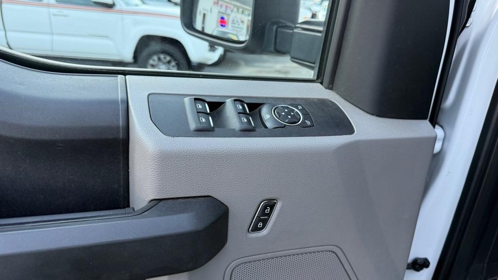 Ford Super Duty F-250 SRW King Ranch 4WD Crew Cab 8' Box 2018