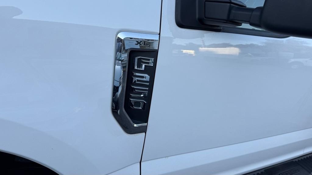 Ford Super Duty F-250 SRW King Ranch 4WD Crew Cab 8' Box 2018