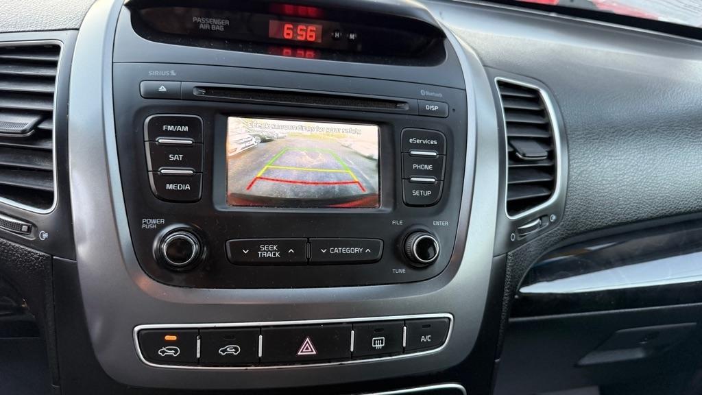 Kia Sorento 2WD 4dr I4 LX 2015