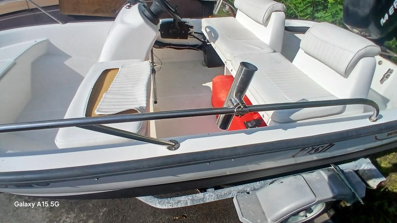 Boston Whaler 130 Sport  2008