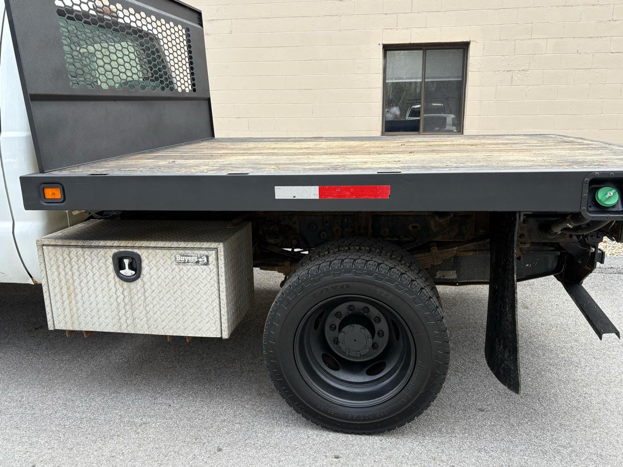 Ford Super Duty F-550  2011