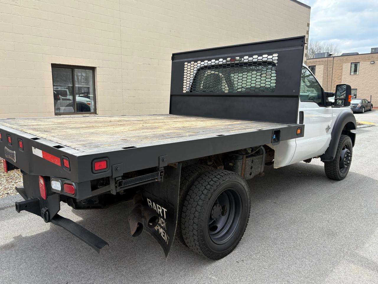 Ford Super Duty F-550  2011