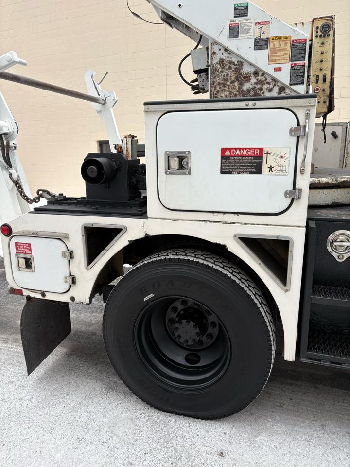 International 4300  2005