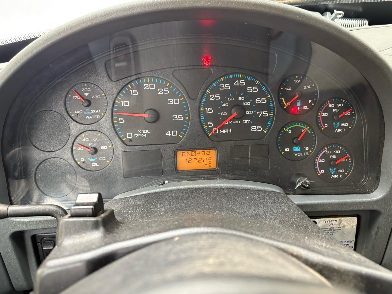 International 4300  2005