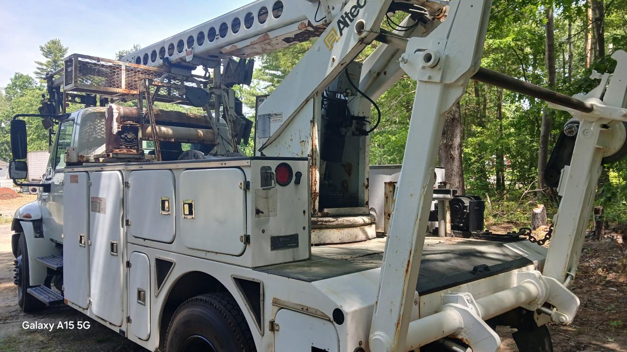International 4300  2005