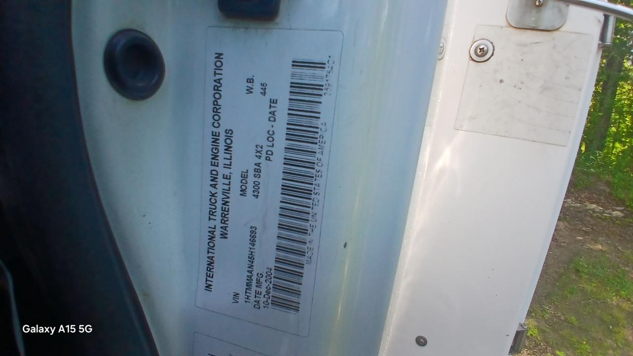 International 4300  2005