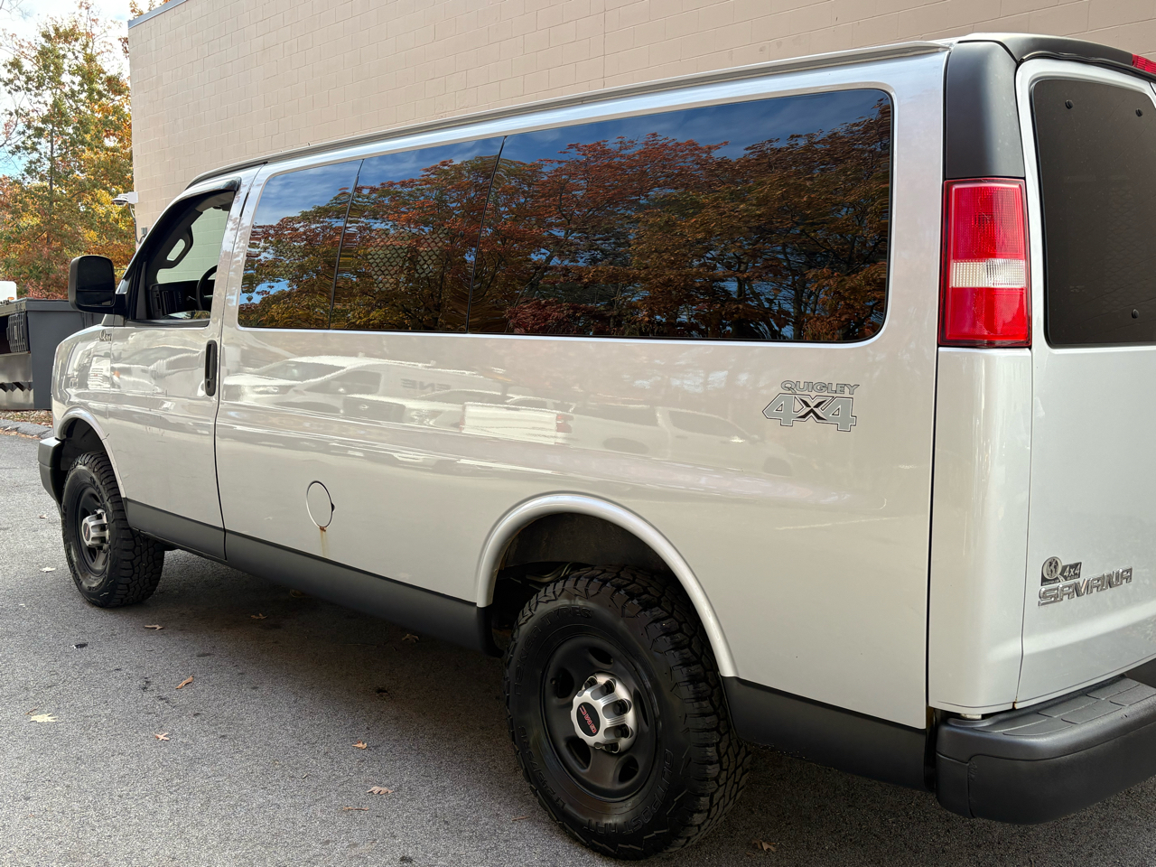 GMC Savana Passenger  2018 GMC Savana Passenger  2018