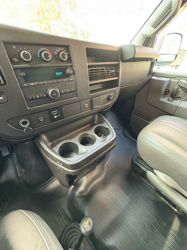 GMC Savana Passenger  2018 GMC Savana Passenger  2018