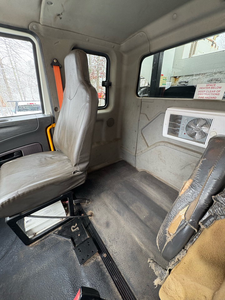 International 4300  2014