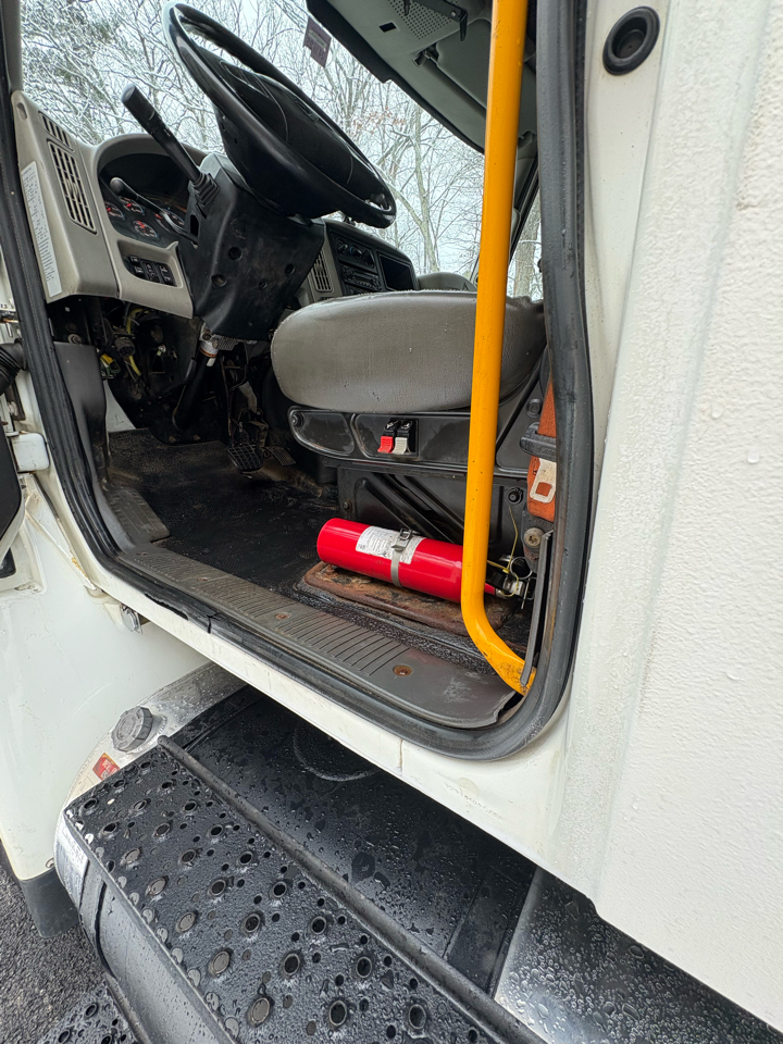 International 4300  2014