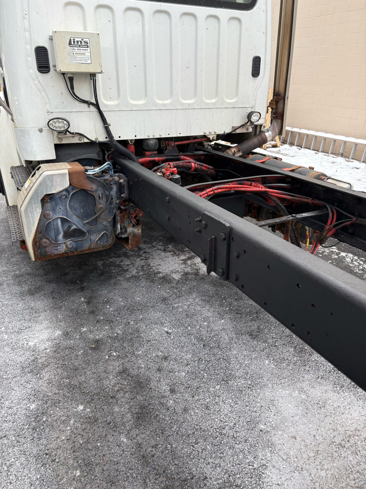 Freightliner M2  2016