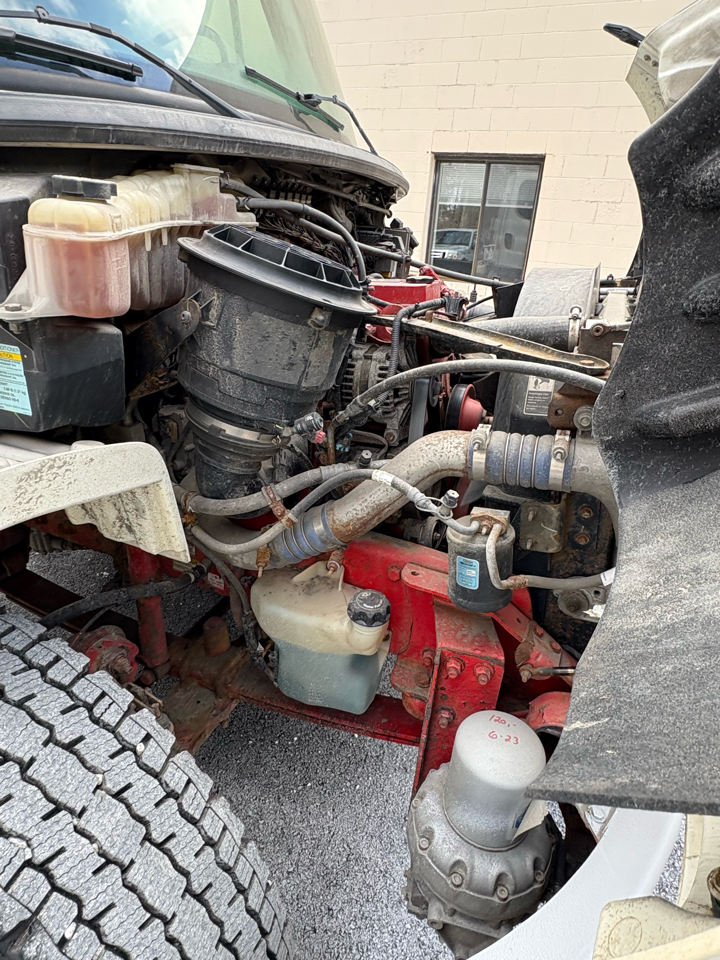 Freightliner M2  2016