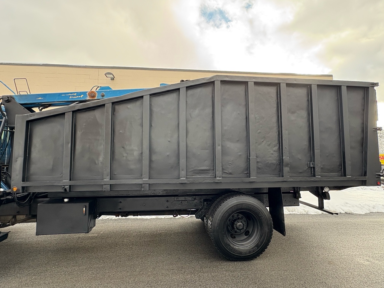 International 7400  2002