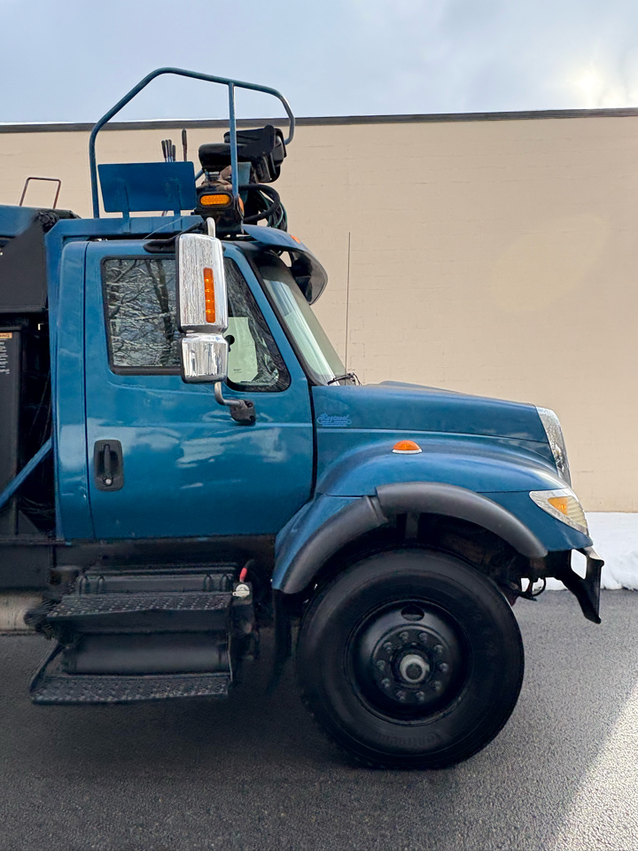 International 7400  2002