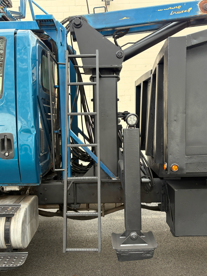 International 7400  2002