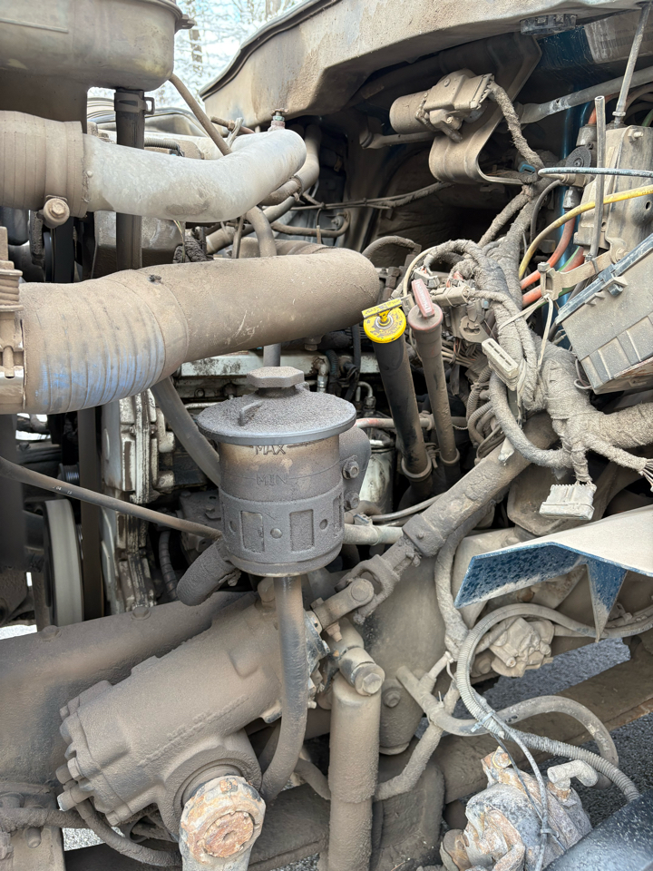 International 7400  2002