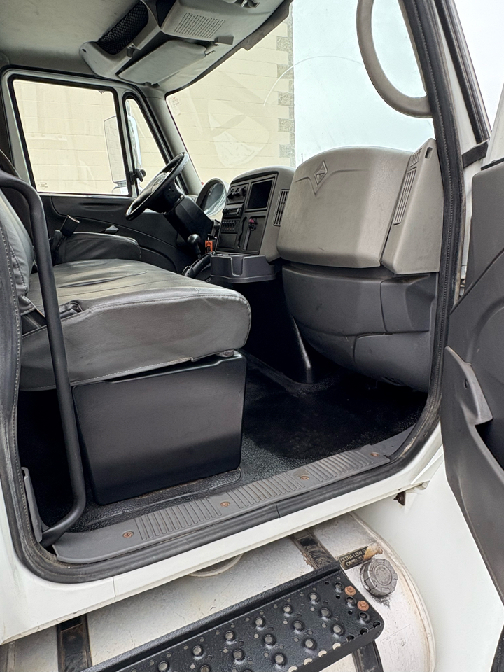 International 4300  2011