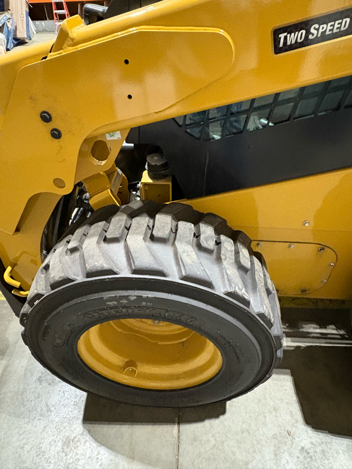 Caterpillar 242B3  2020