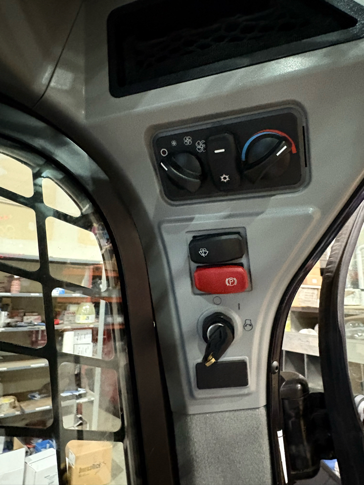 Caterpillar 242B3  2020