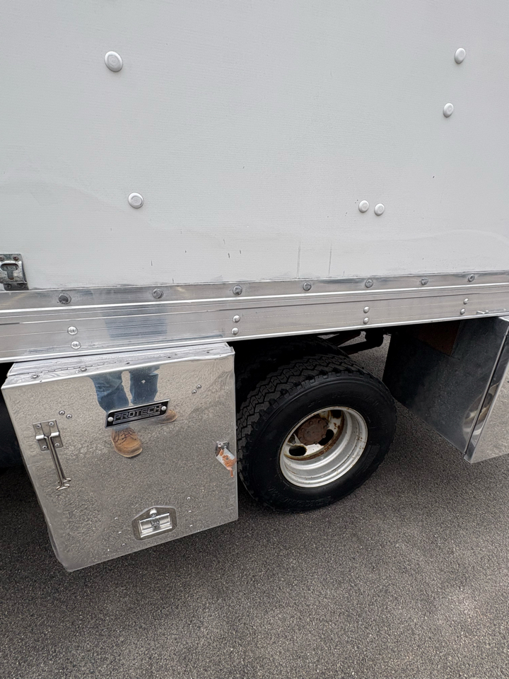 Mitsubishi FUSO  2014