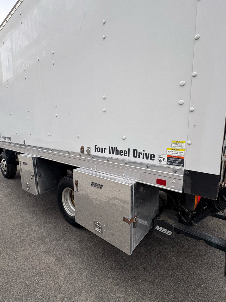 Mitsubishi FUSO  2014