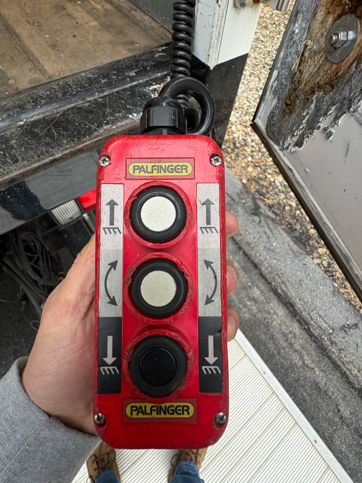 Mitsubishi FUSO  2014