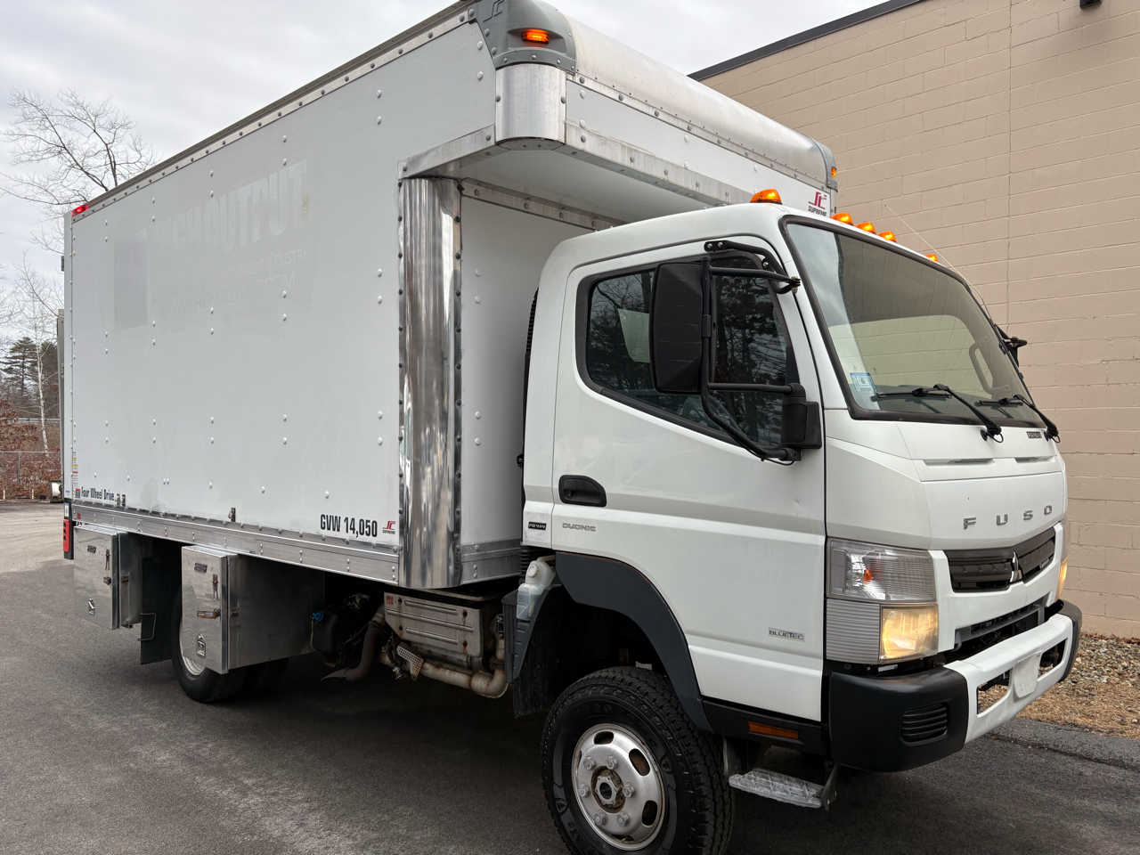Mitsubishi FUSO  2014