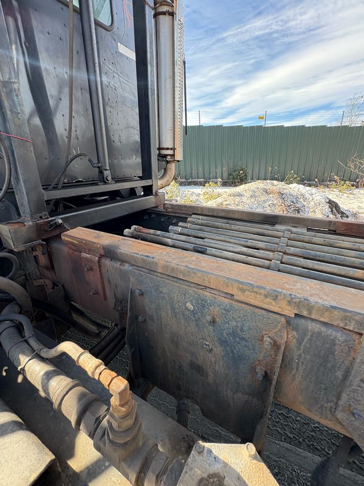 International 5900i  2003