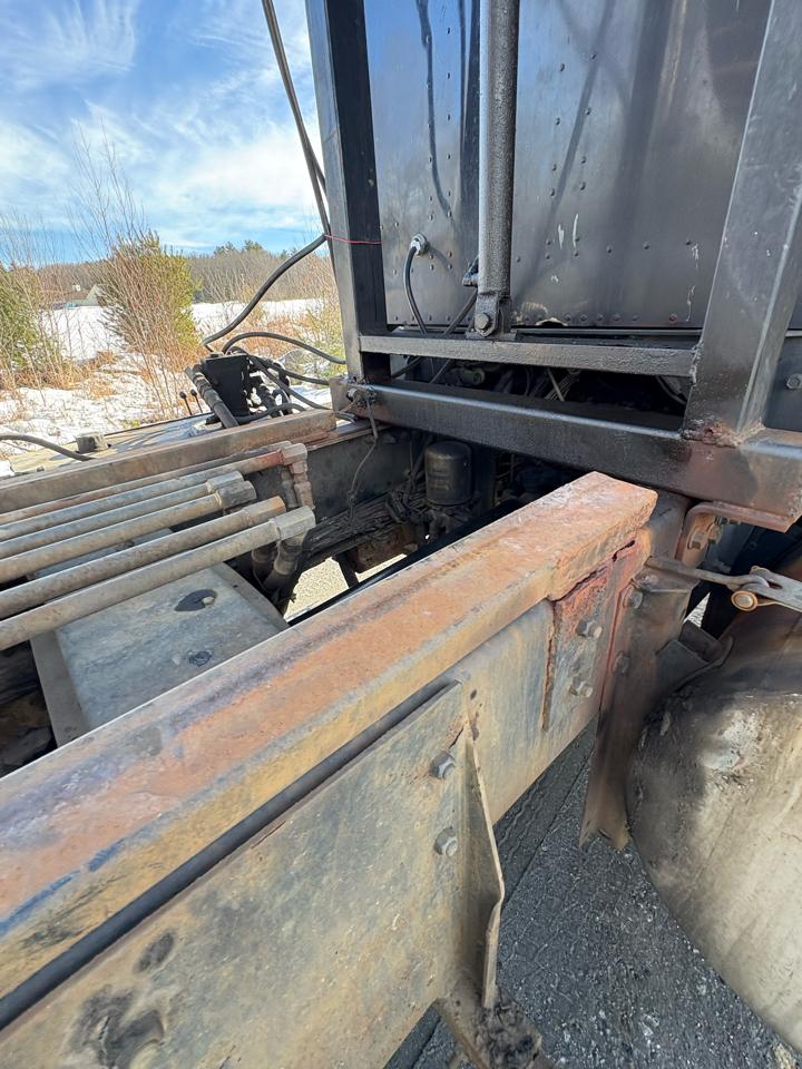 International 5900i  2003