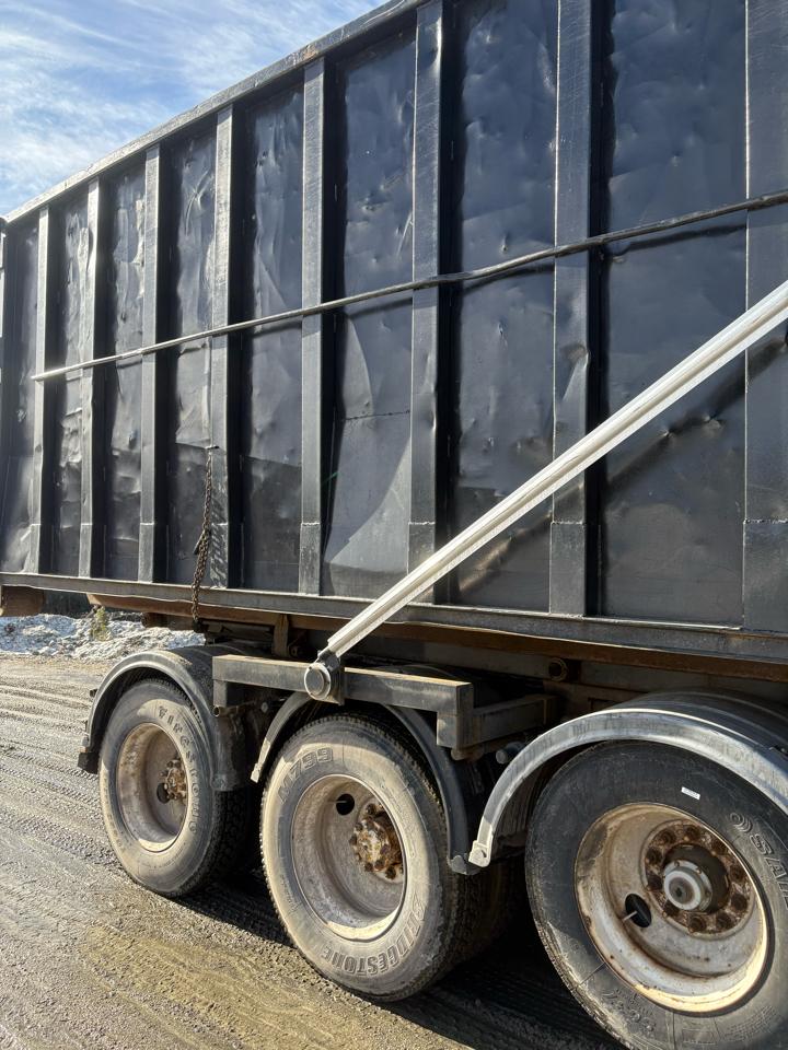 International 5900i  2003