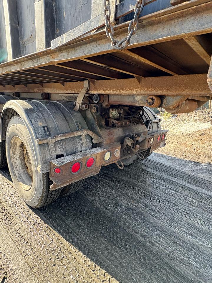 International 5900i  2003