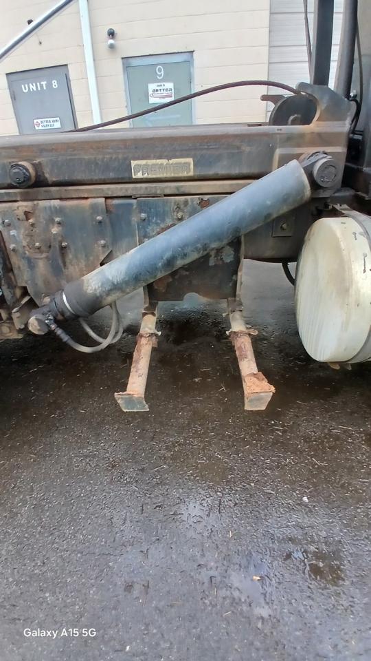 International 5900i  2003