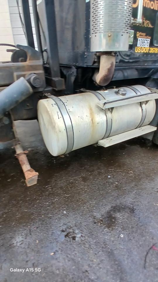 International 5900i  2003