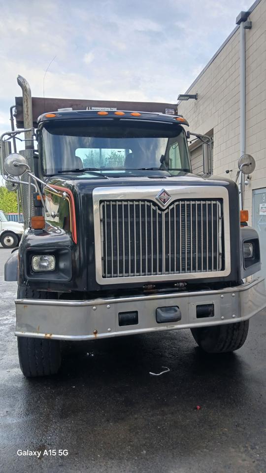 International 5900i  2003