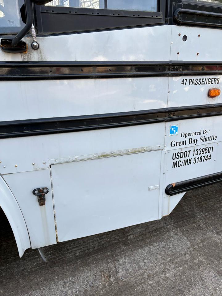 Freightliner B2 Bus Chassis  2009