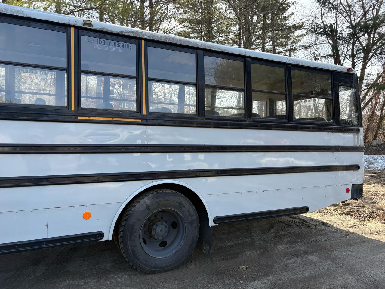 Freightliner B2 Bus Chassis  2009