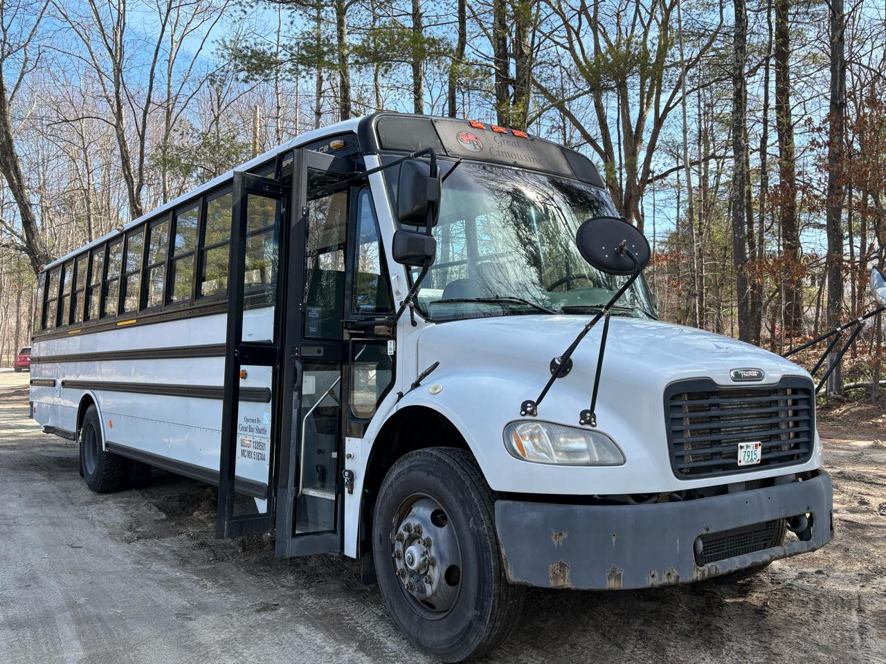 Freightliner B2 Bus Chassis  2009