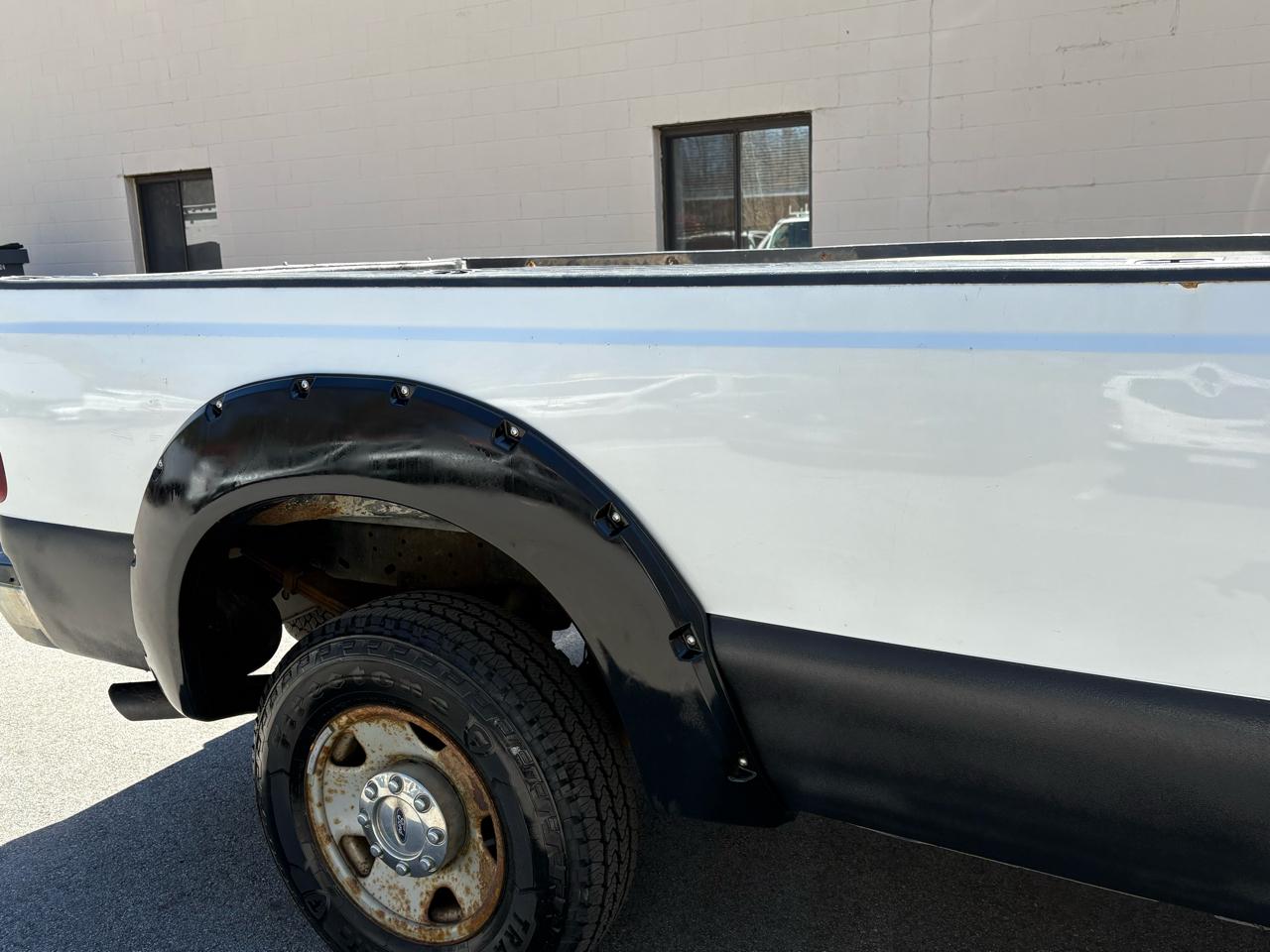 Ford Super Duty F-250 SRW 4WD Reg Cab 137" XLT 2011