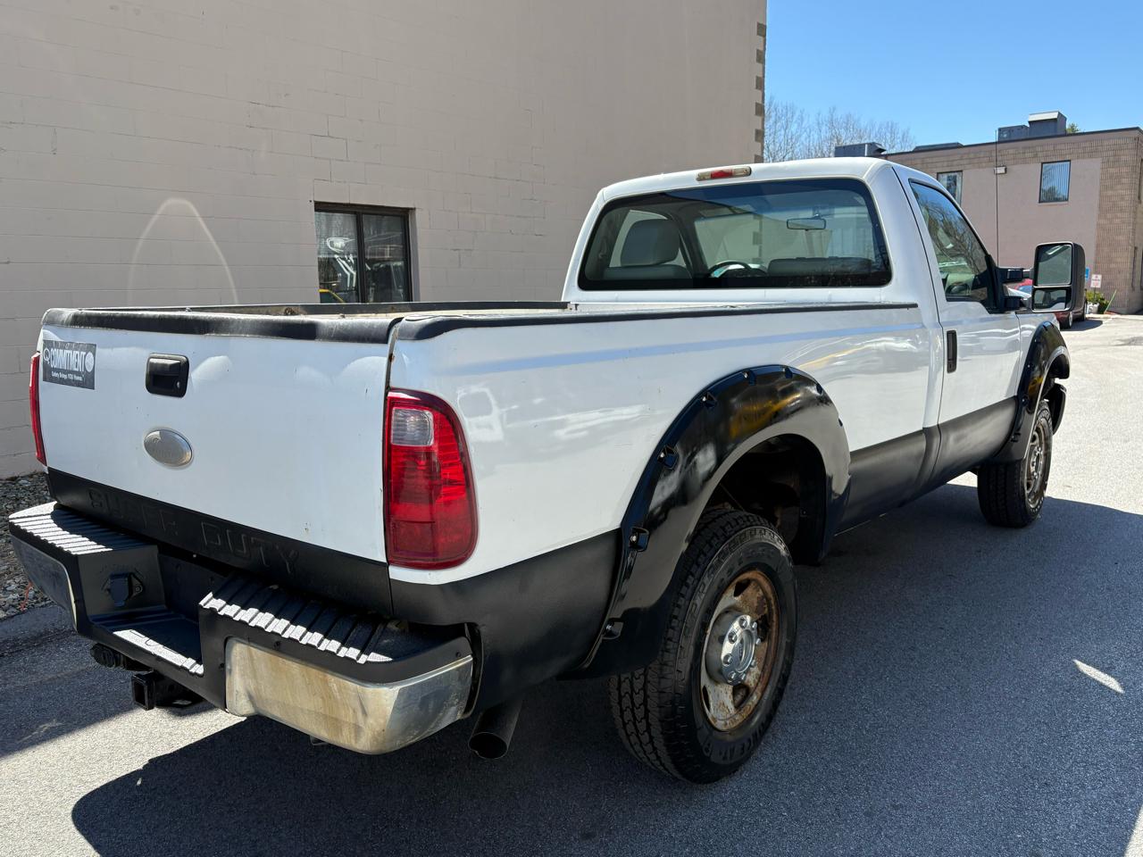 Ford Super Duty F-250 SRW 4WD Reg Cab 137" XLT 2011