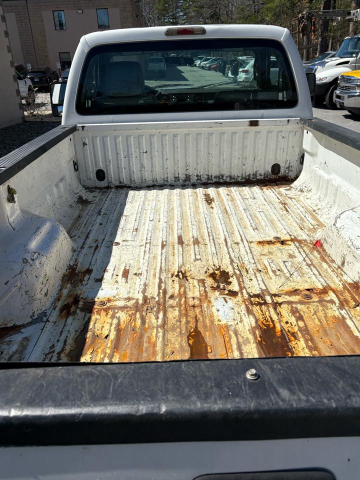 Ford Super Duty F-250 SRW 4WD Reg Cab 137" XLT 2011