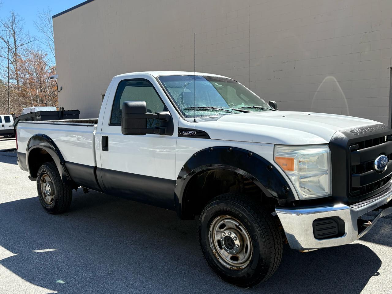 Ford Super Duty F-250 SRW 4WD Reg Cab 137" XLT 2011