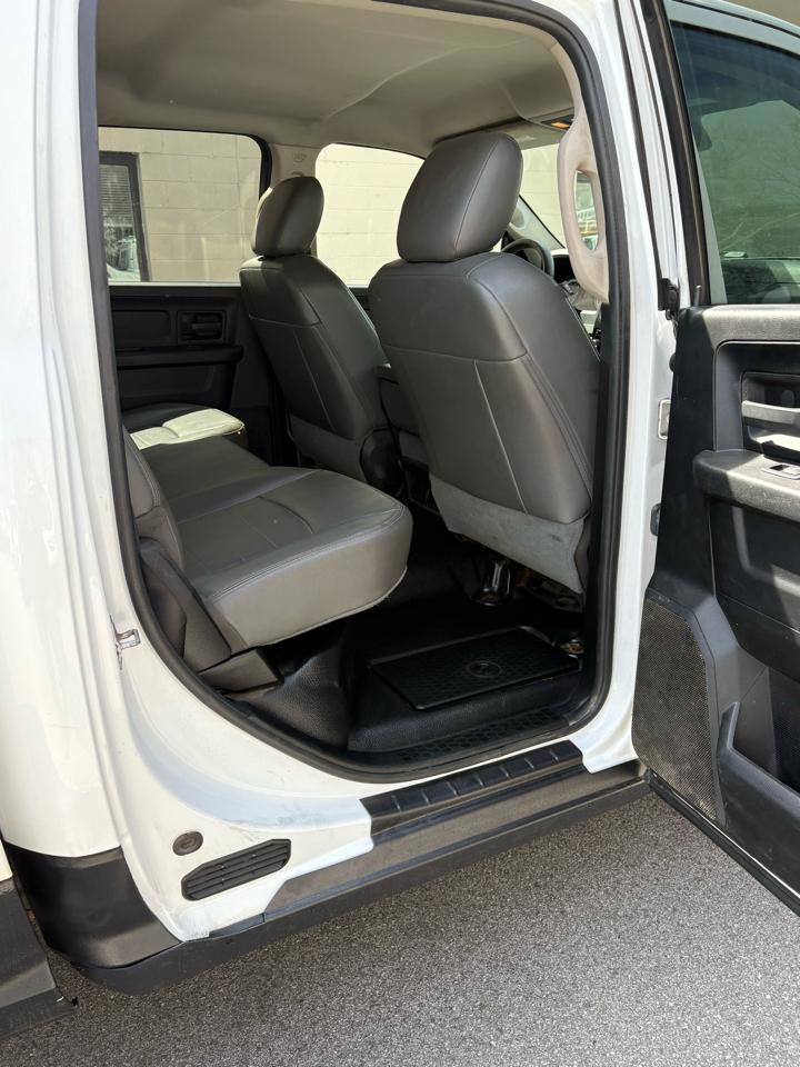 RAM 1500 4WD Crew Cab 140.5" Tradesman 2014